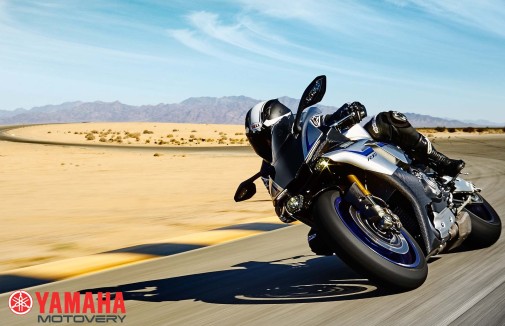 2015-Yamaha-YZF-R1M-21 (1)